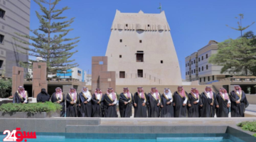 أمير عسير يبحث مع وكيل الداخلية ووكلاء المناطق مستجدات العمل الحكومي والتنموي